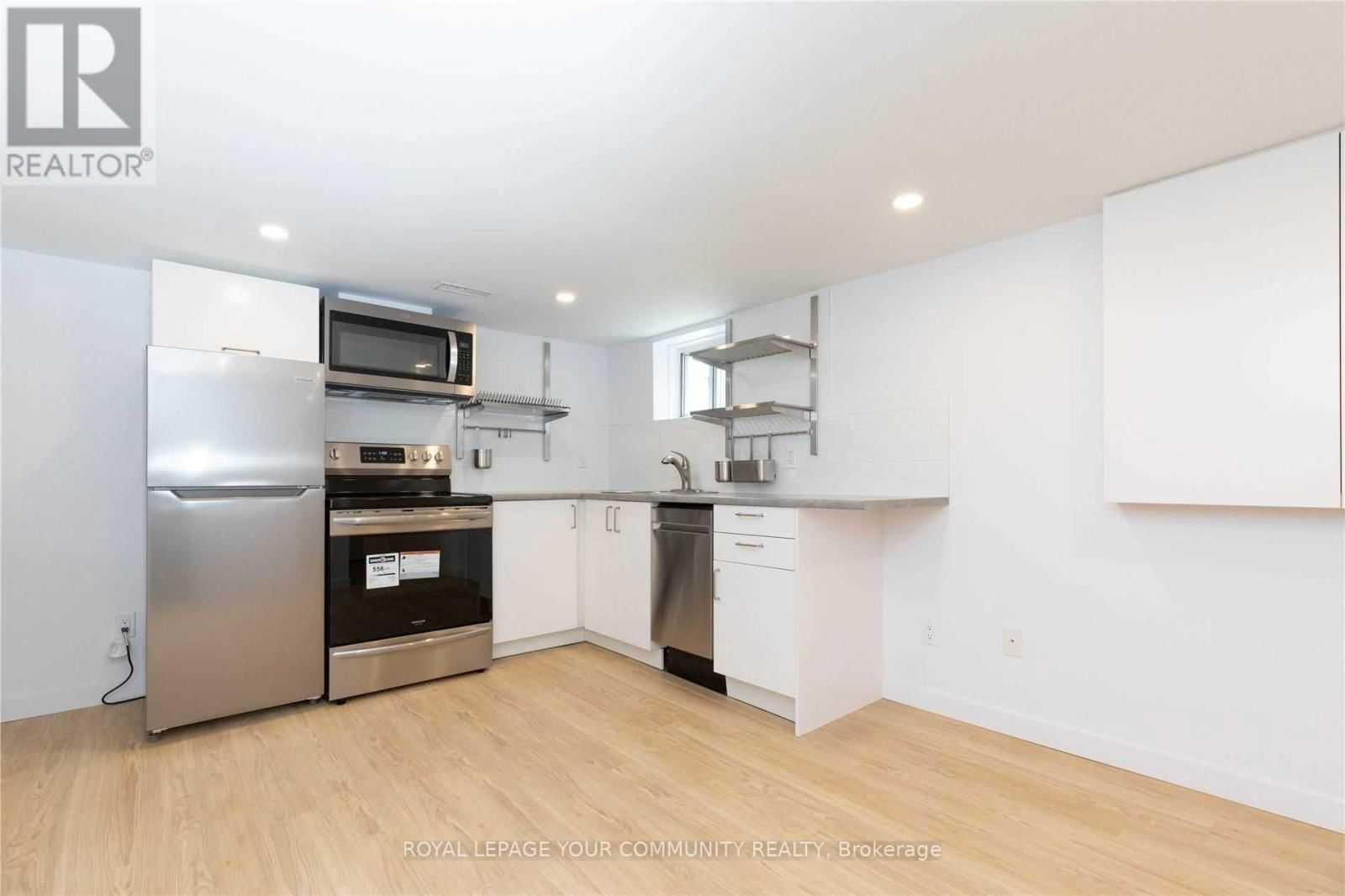 Lower - 1370 WOODBINE AVENUE Image 1