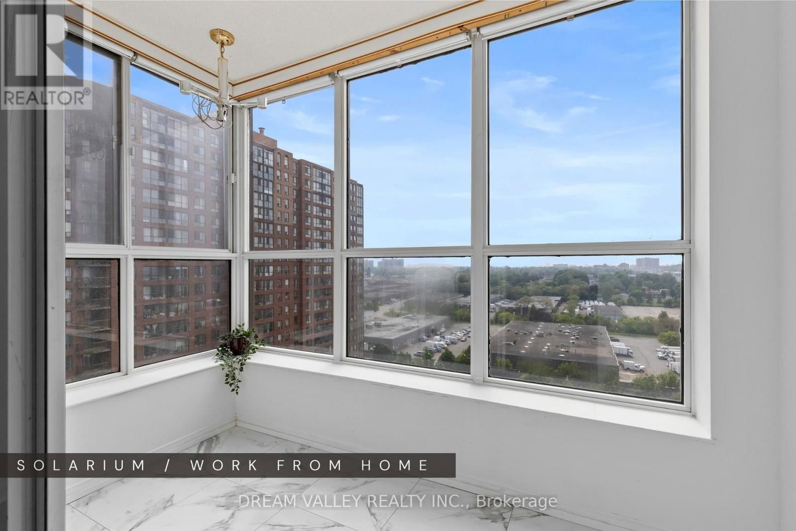 1213 - 330 MCCOWAN ROAD Image 21