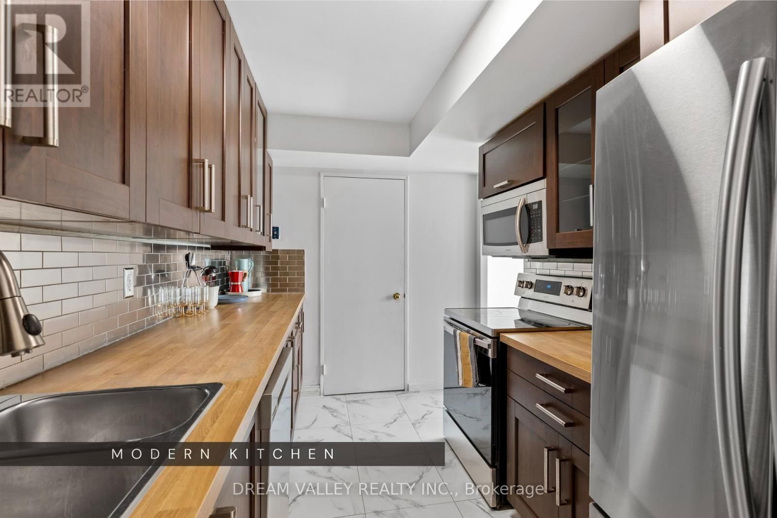 1213 - 330 MCCOWAN ROAD Image 22