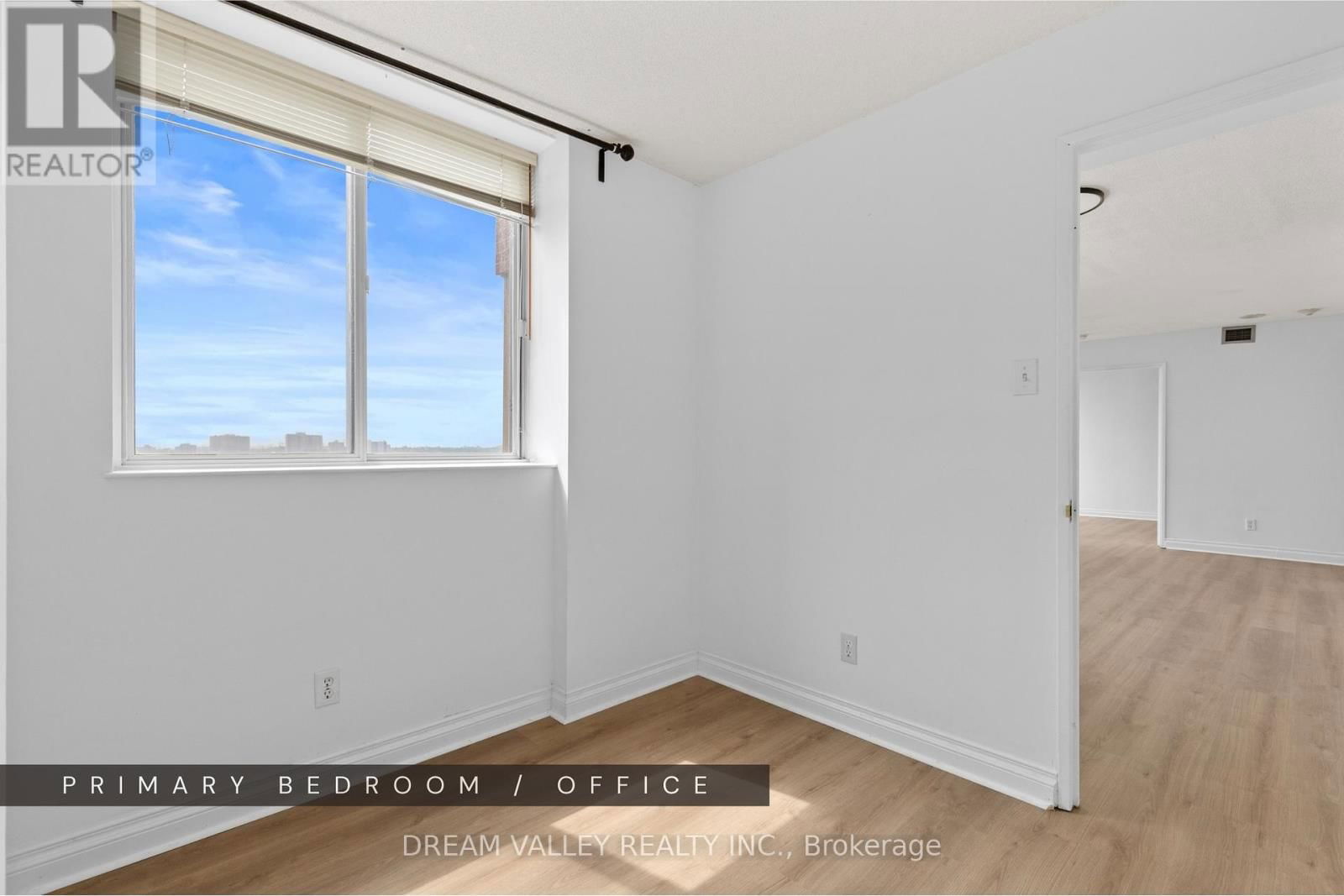 1213 - 330 MCCOWAN ROAD Image 26
