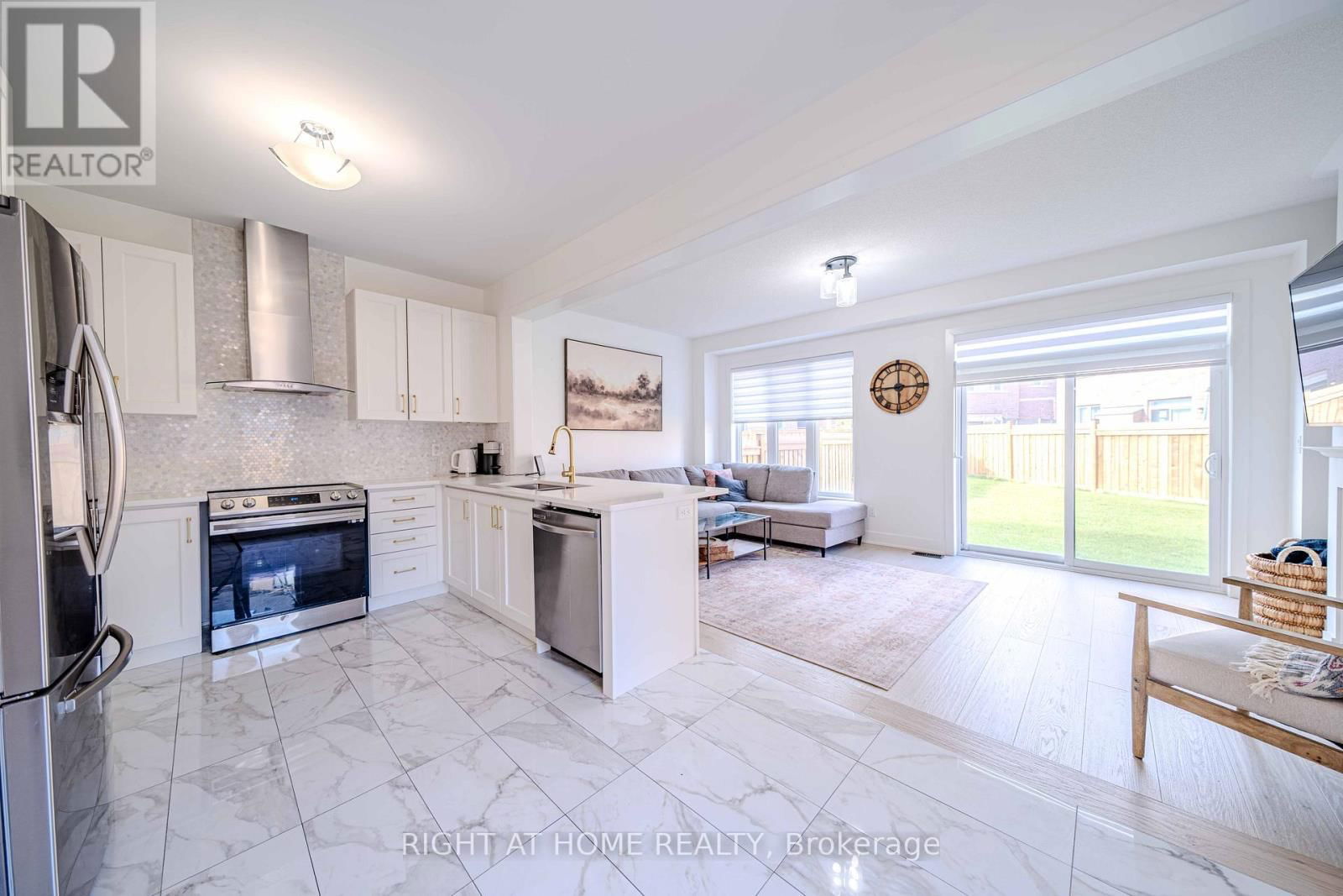 51 DORIAN DRIVE Image 10