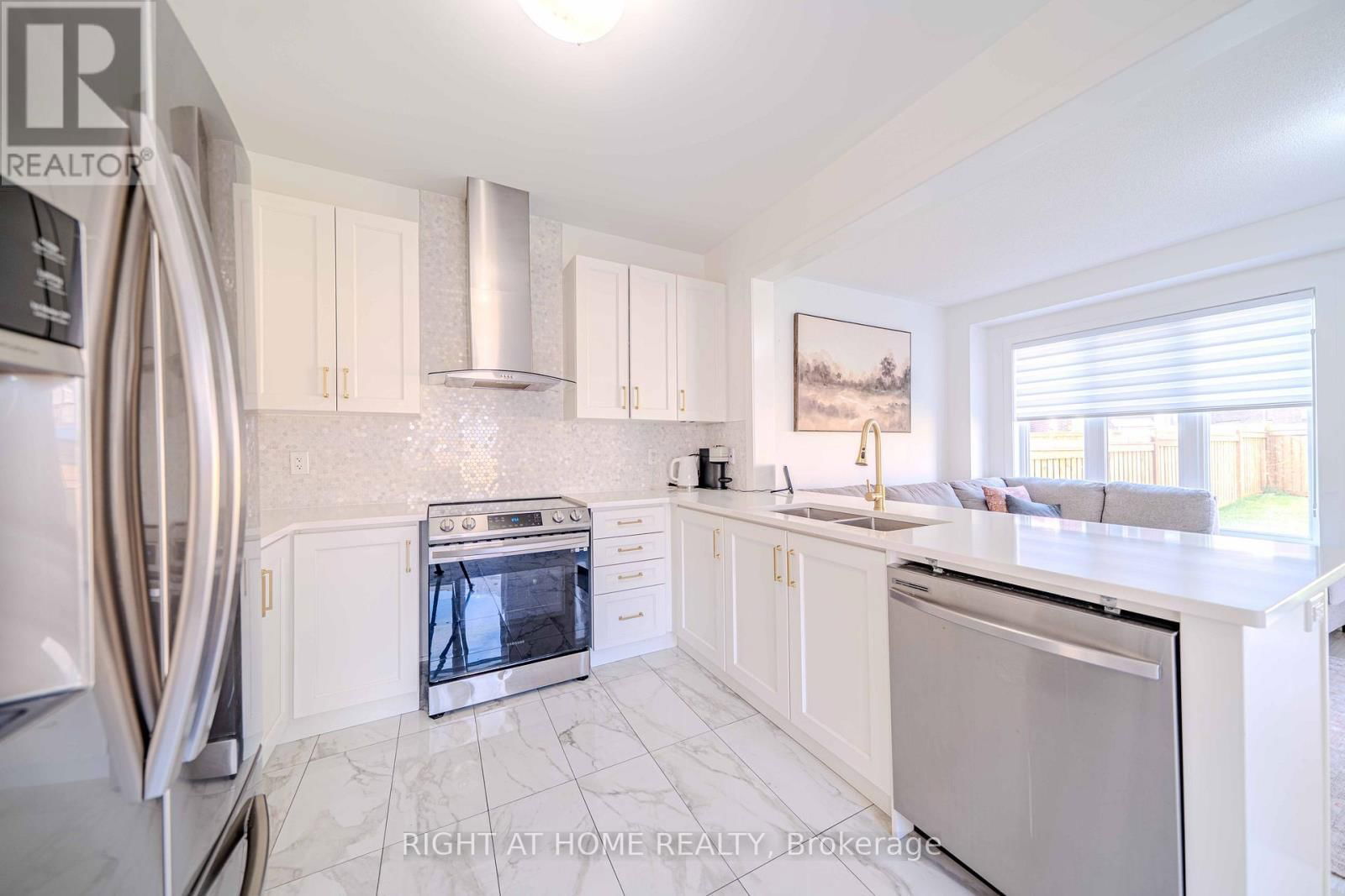 51 DORIAN DRIVE Image 14