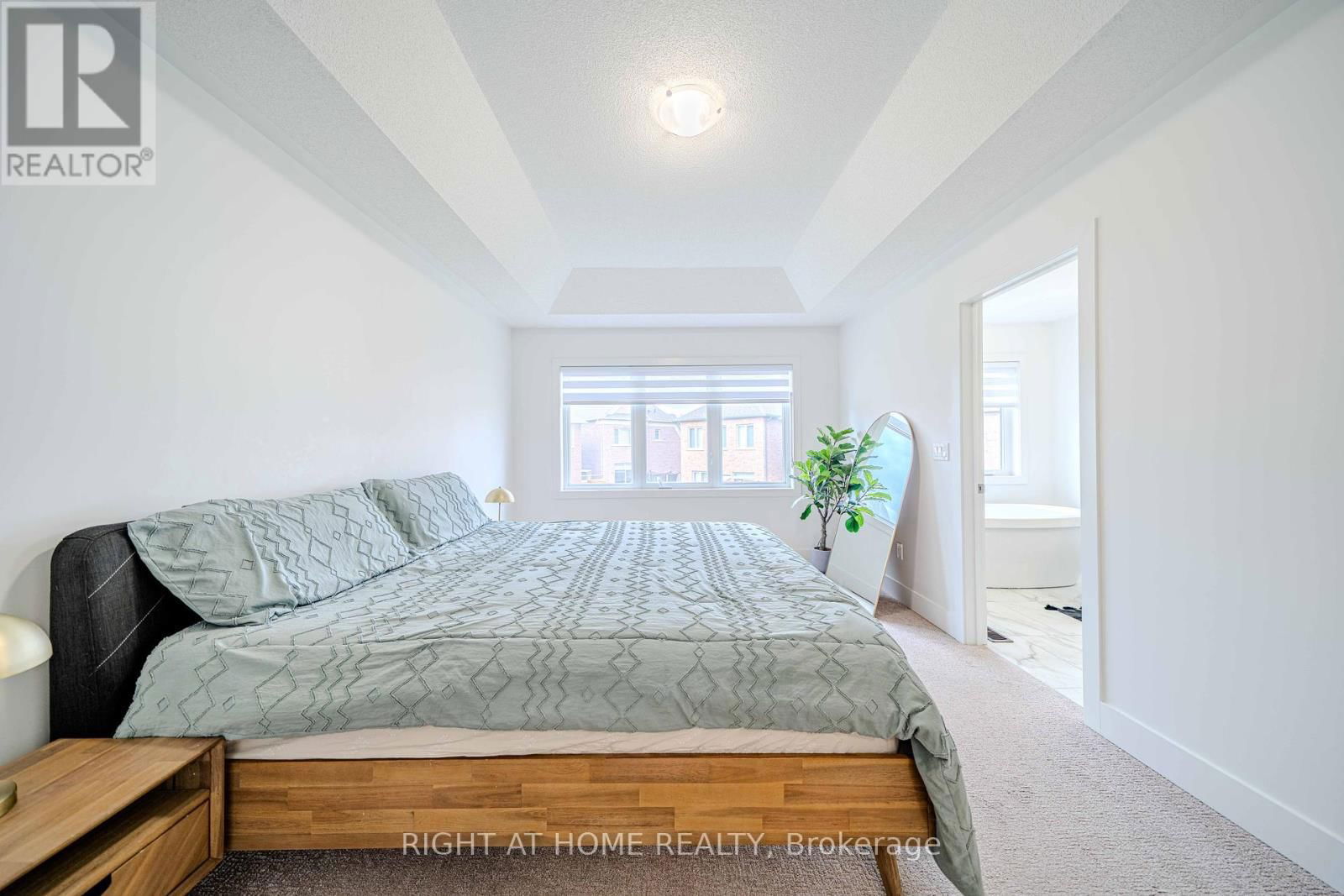 51 DORIAN DRIVE Image 24