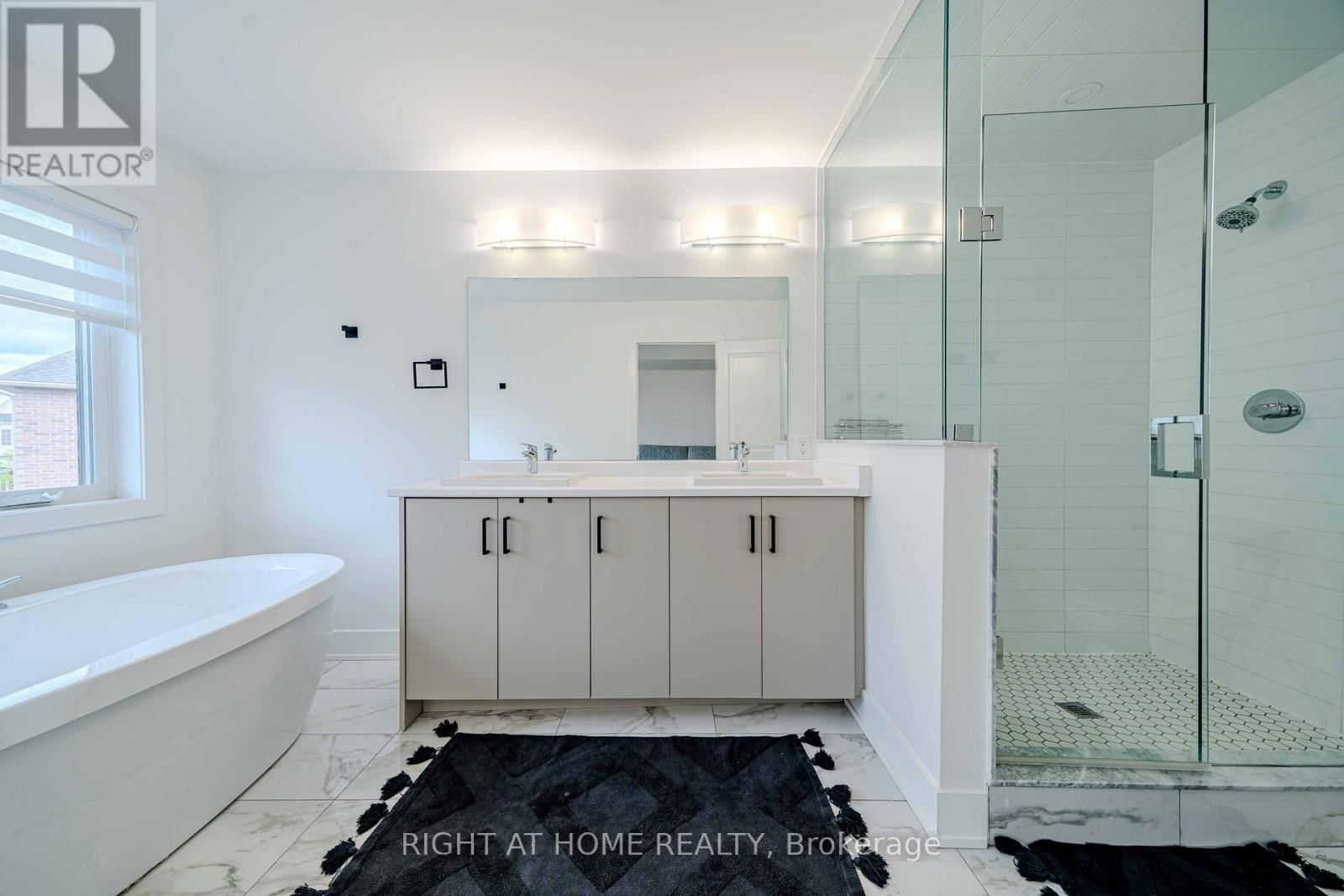 51 DORIAN DRIVE Image 29