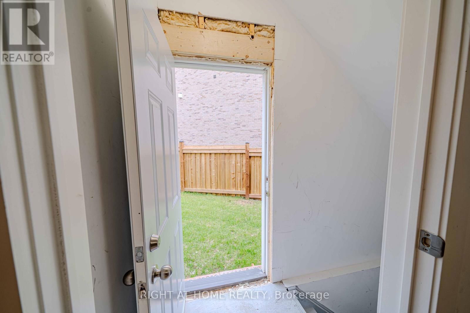 51 DORIAN DRIVE Image 42