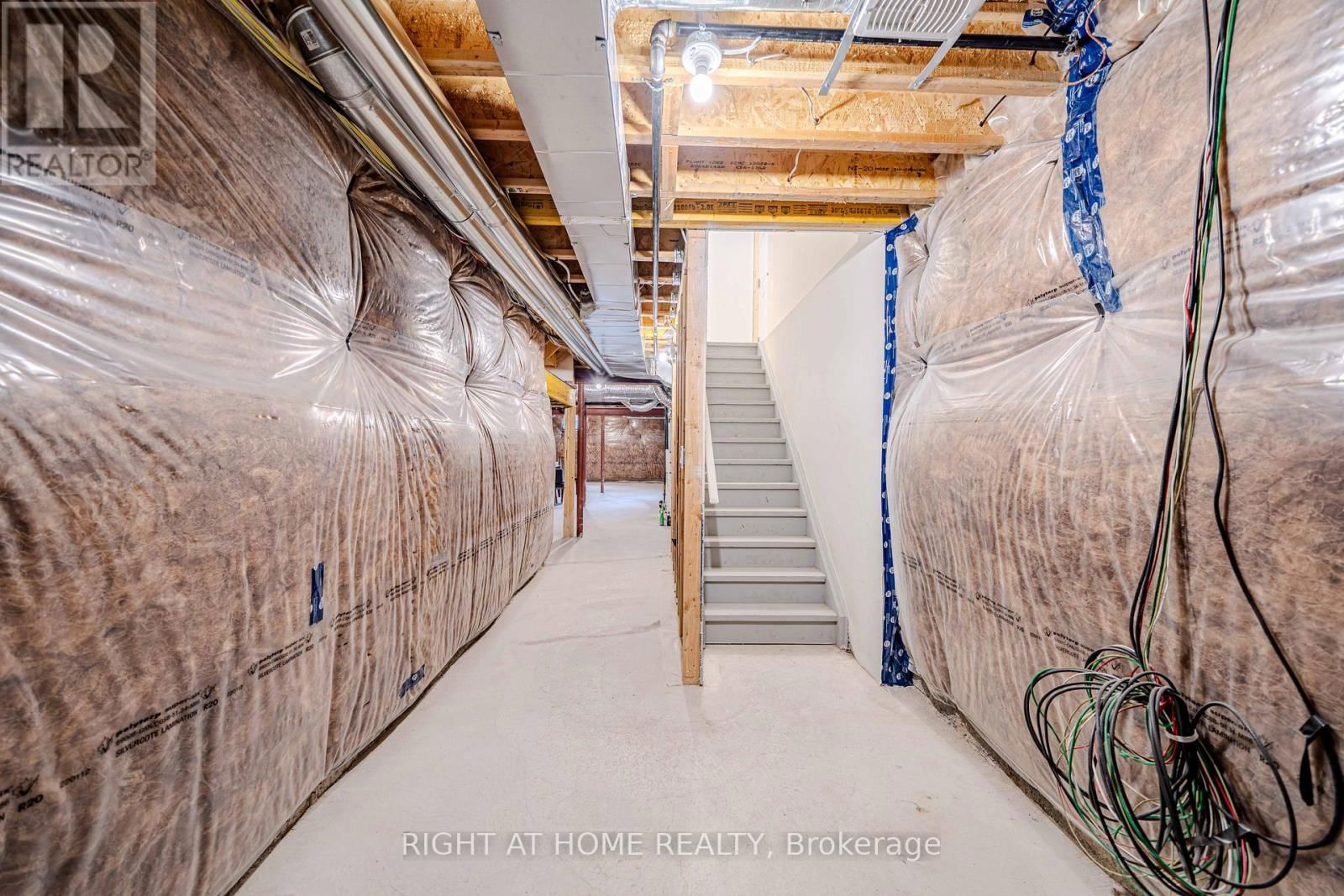 51 DORIAN DRIVE Image 43