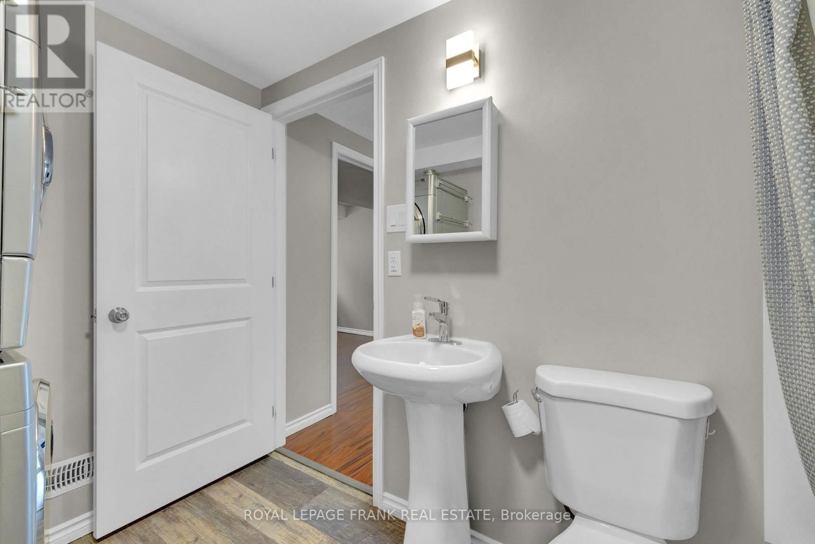 120 BONNYCASTLE DRIVE Image 38