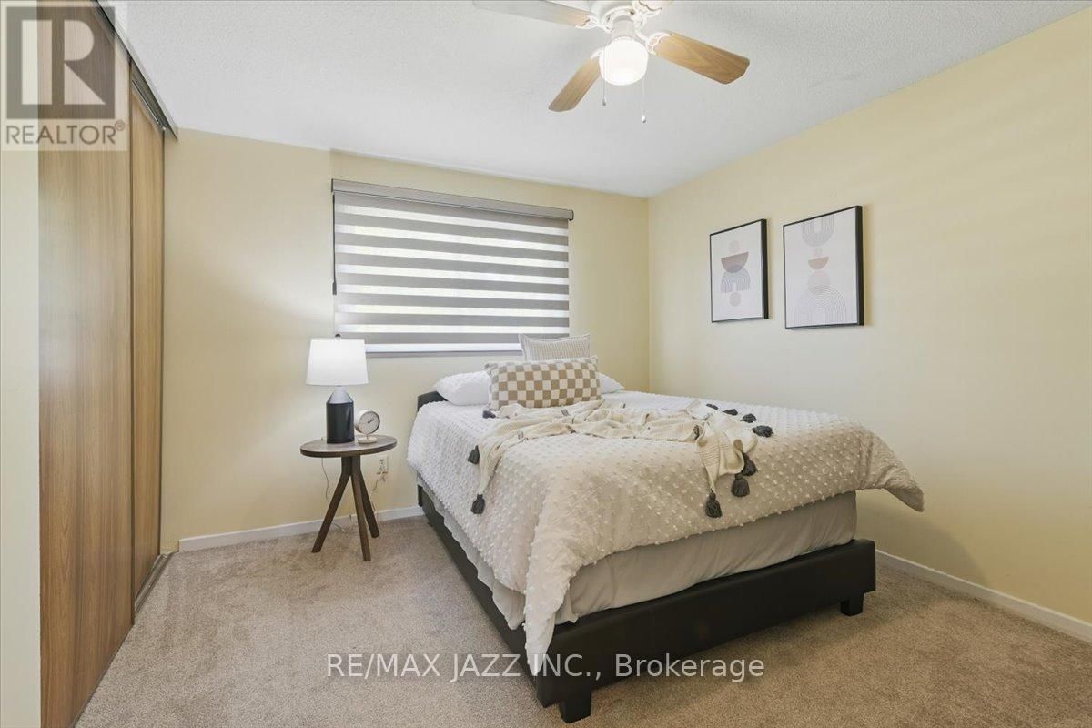 653 COWAN CIRCLE Image 18