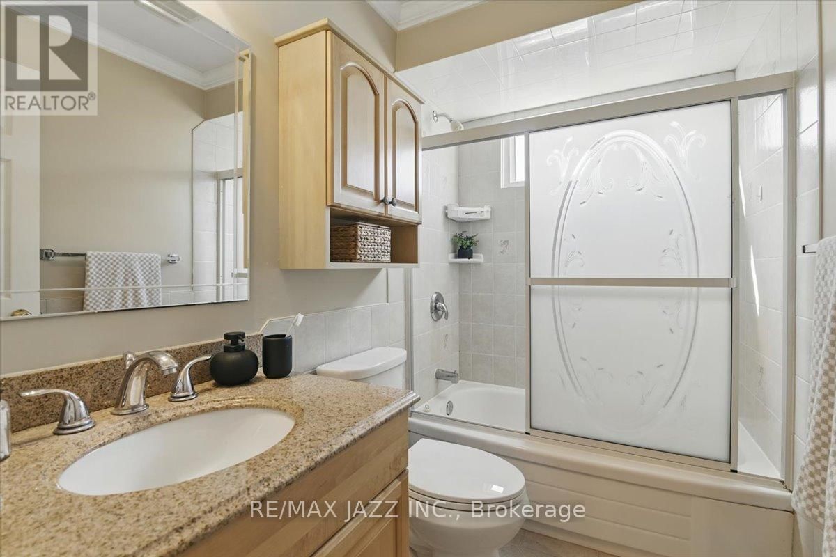 653 COWAN CIRCLE Image 22