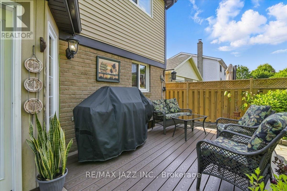 653 COWAN CIRCLE Image 37
