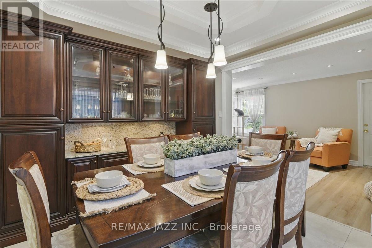653 COWAN CIRCLE Image 9