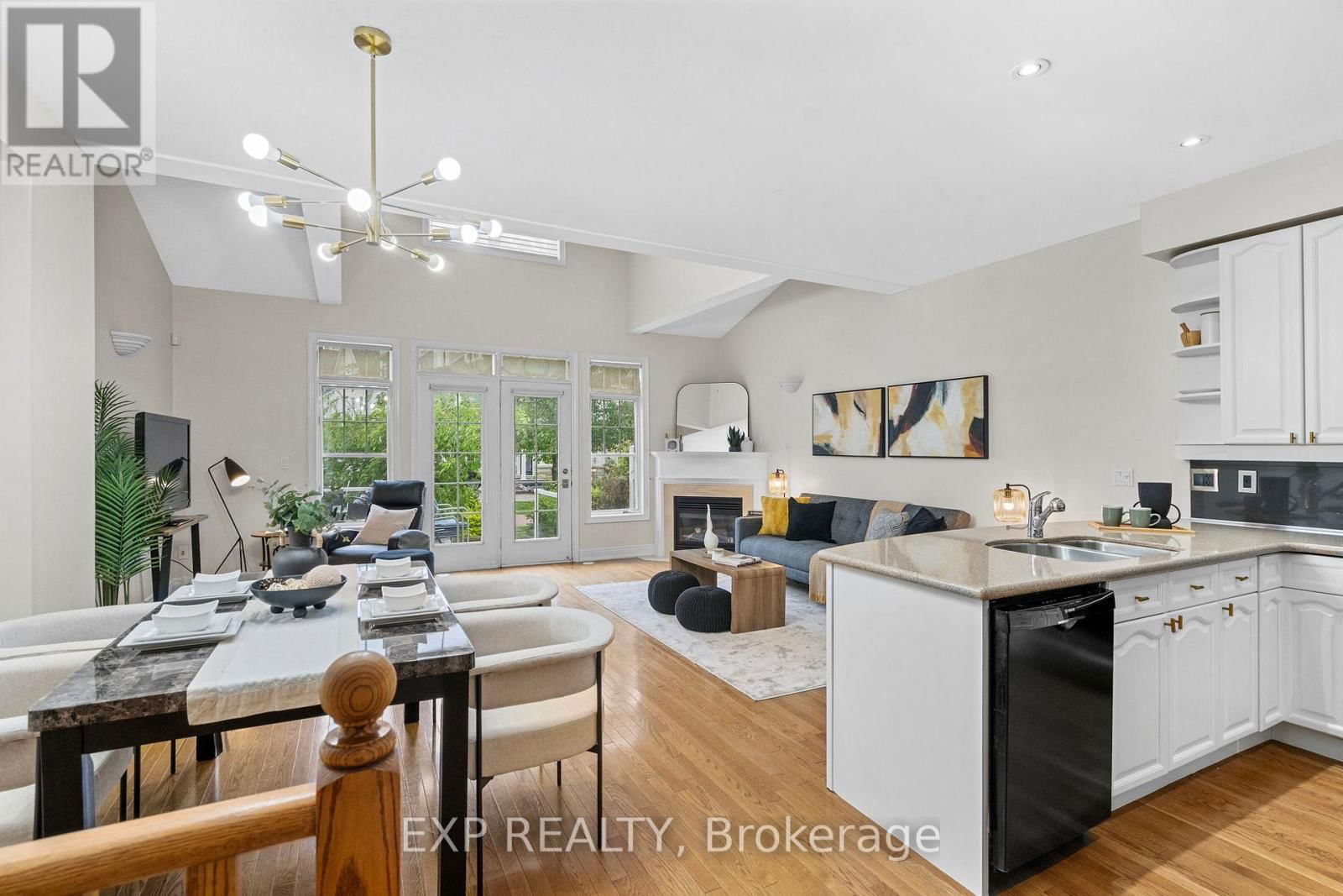 30 - 1295 WHARF STREET Image 10