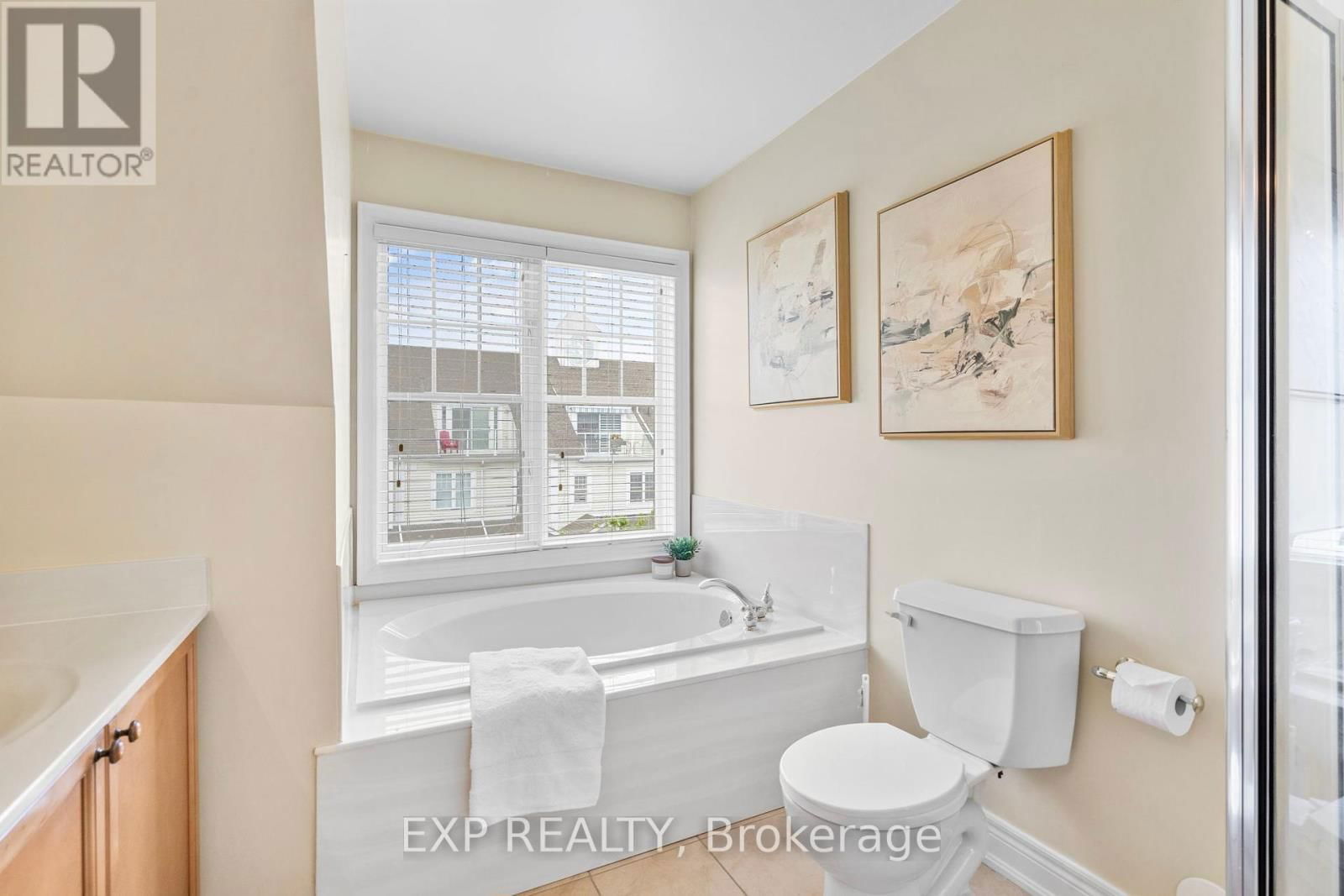 30 - 1295 WHARF STREET Image 28