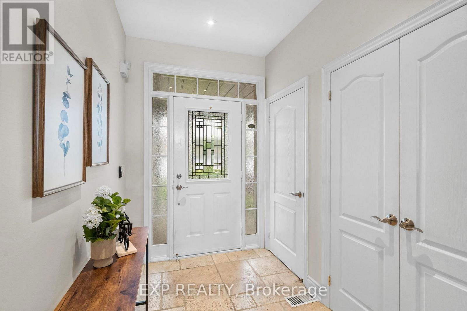 30 - 1295 WHARF STREET Image 3