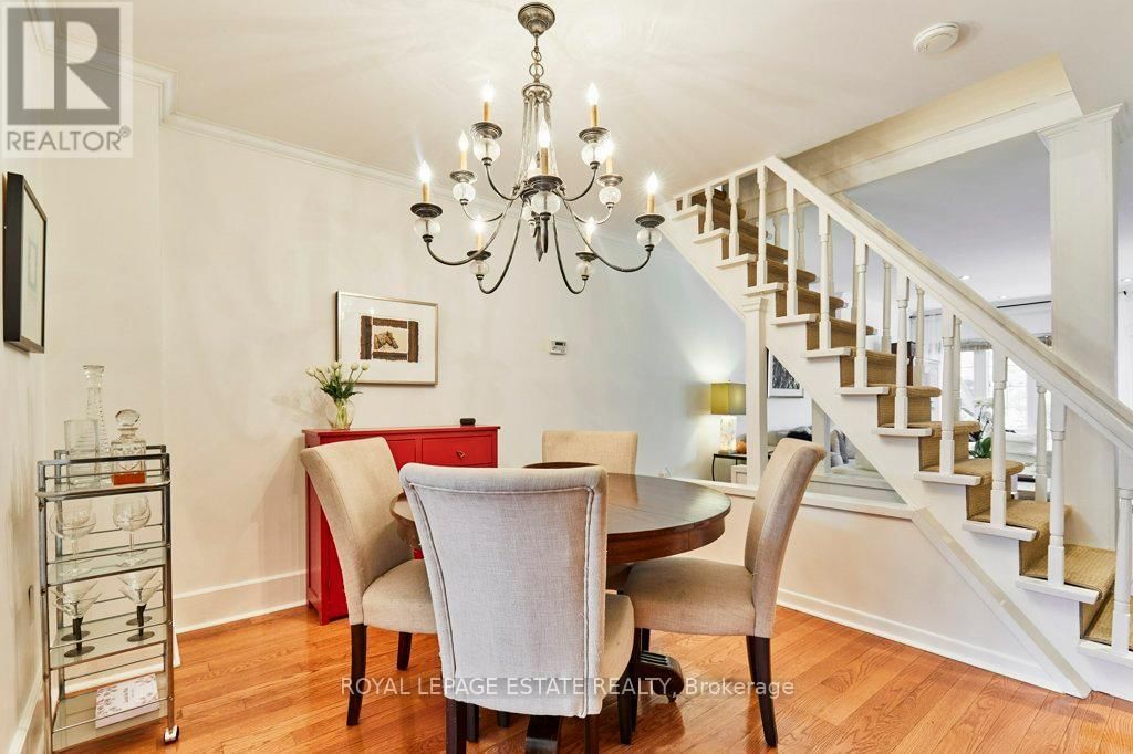 227 SILVER BIRCH AVENUE Image 10