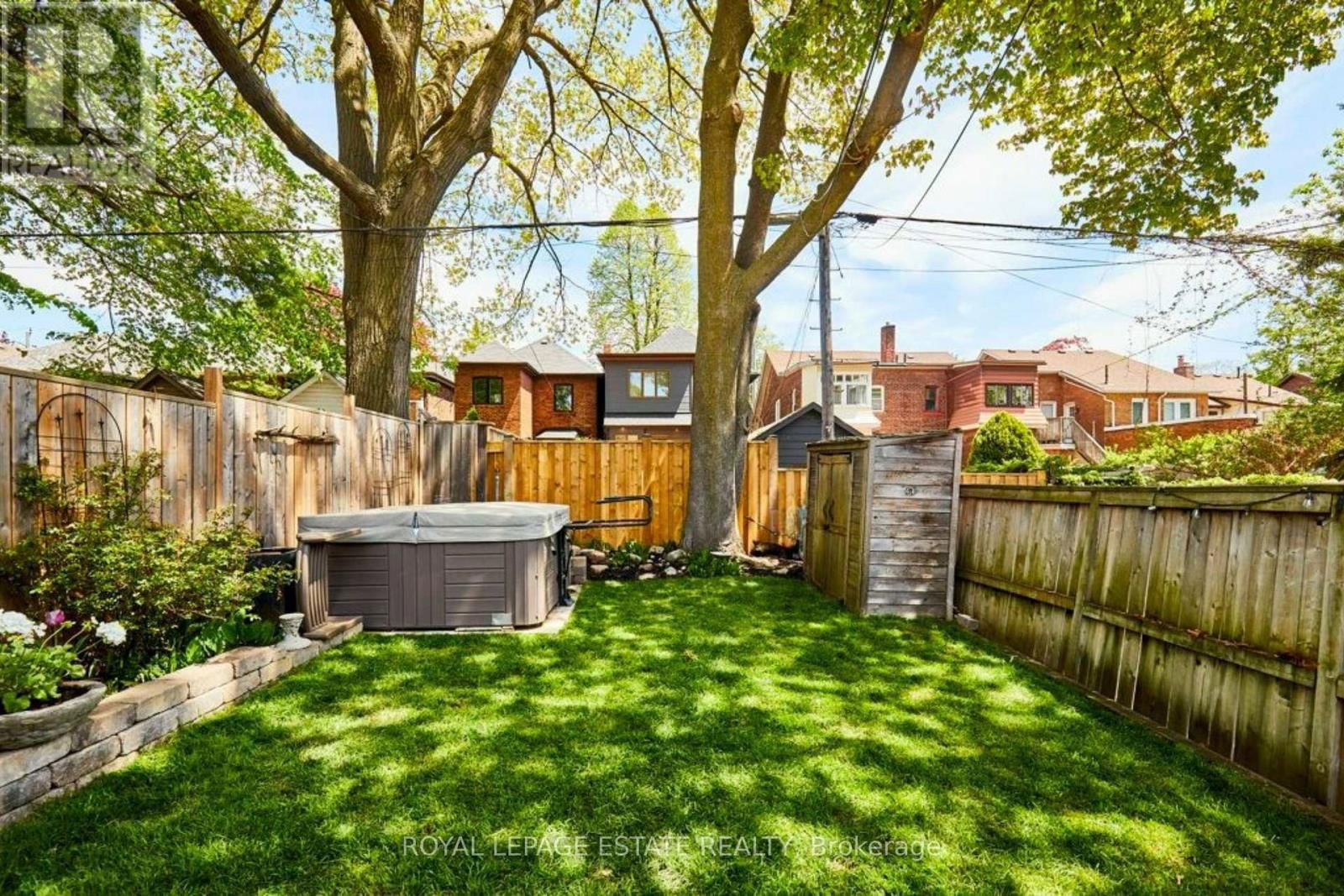 227 SILVER BIRCH AVENUE Image 35