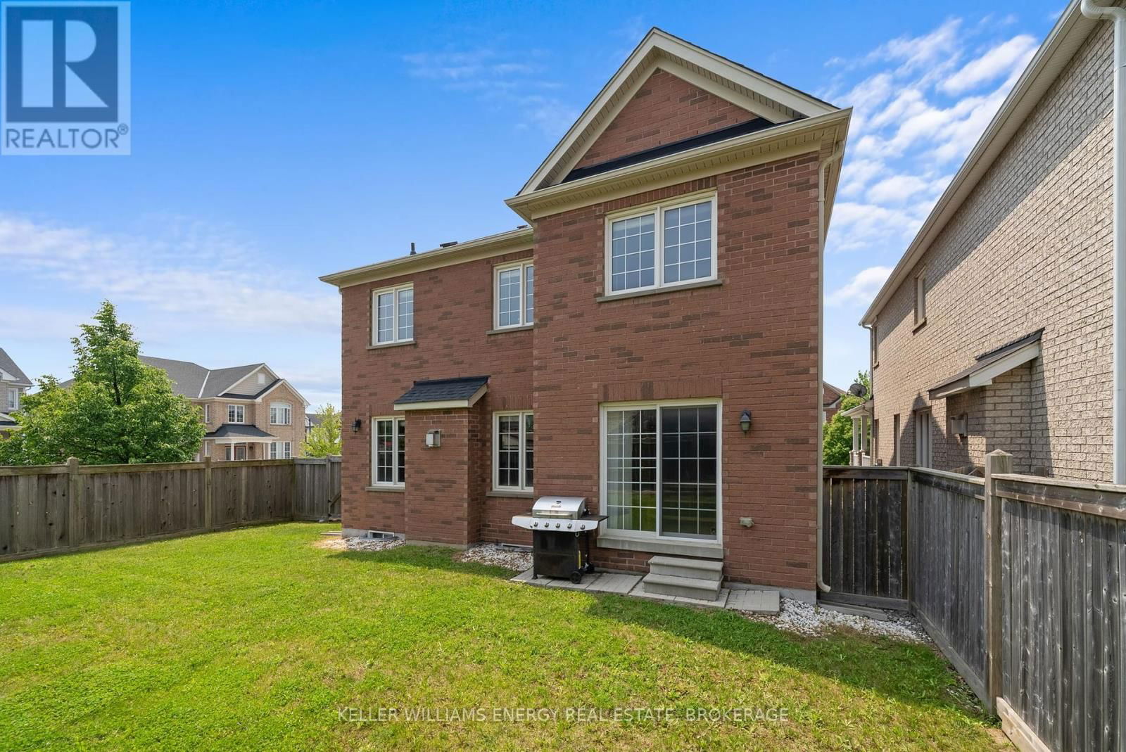 1995 QUEENSBURY DRIVE Image 29