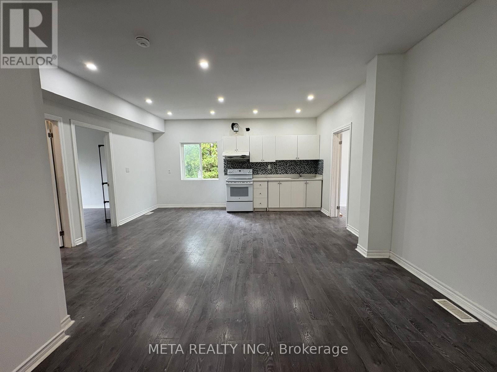 2B - 35 DUNCOMBE BOULEVARD Image 10