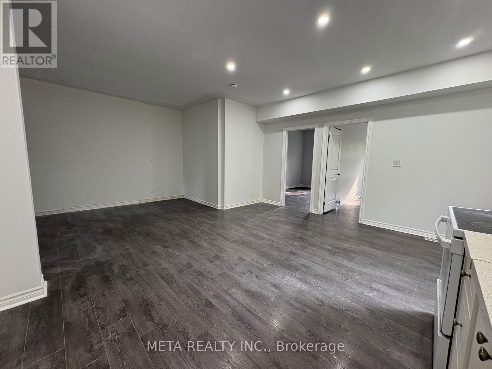 2B - 35 DUNCOMBE BOULEVARD Image 4