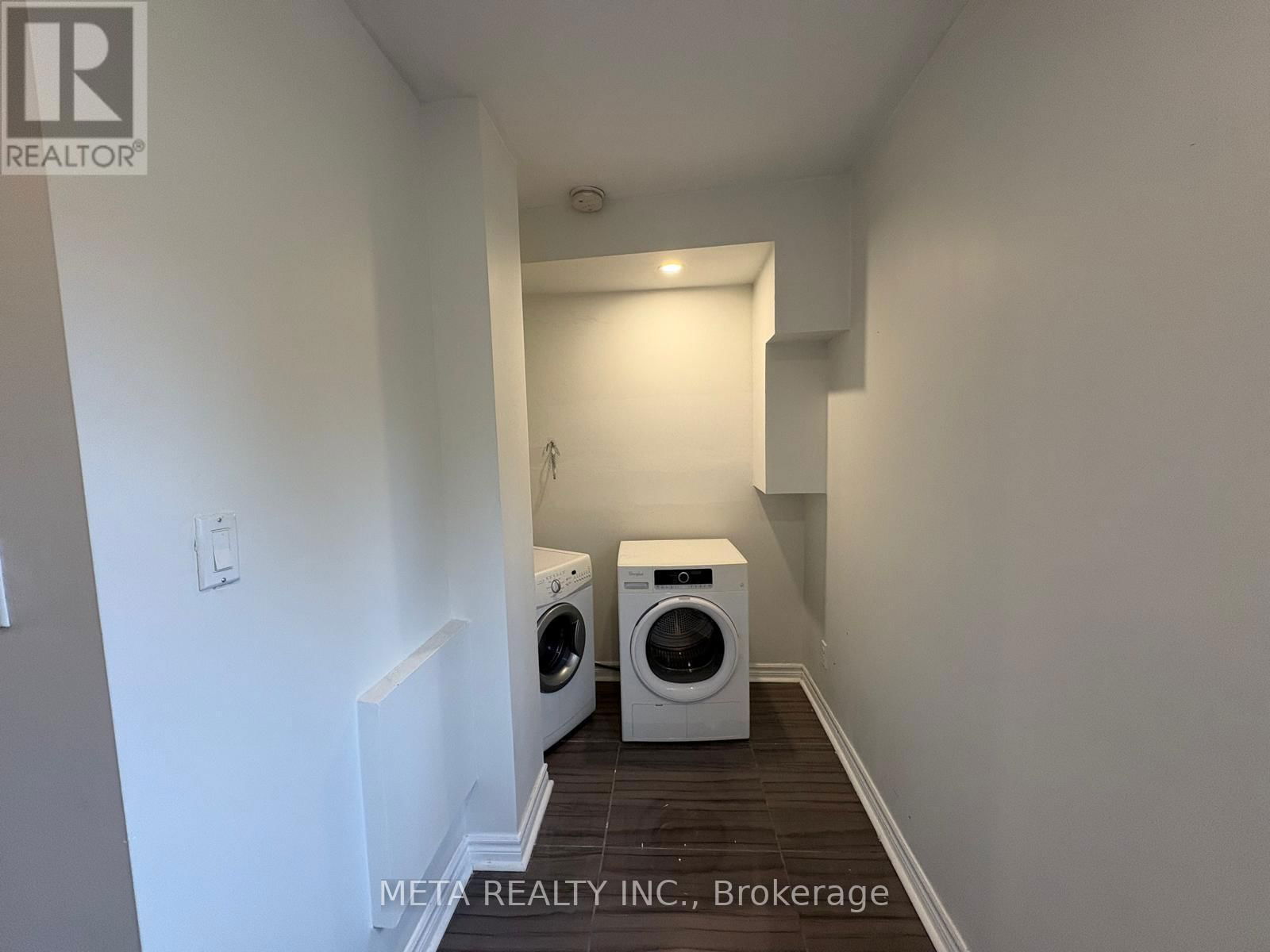 2B - 35 DUNCOMBE BOULEVARD Image 6