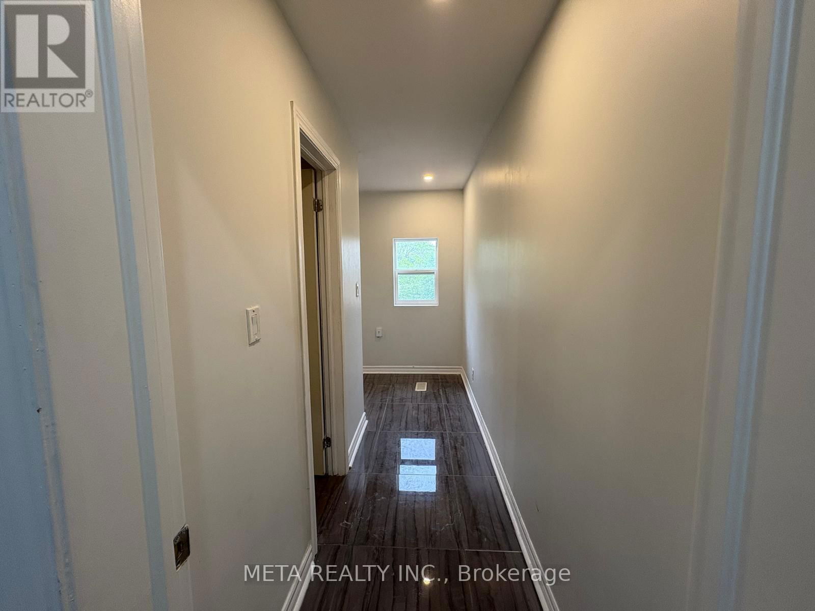 2B - 35 DUNCOMBE BOULEVARD Image 7