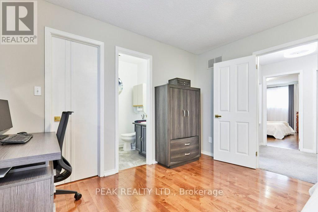 14 MANSFIELD CRESCENT Image 23