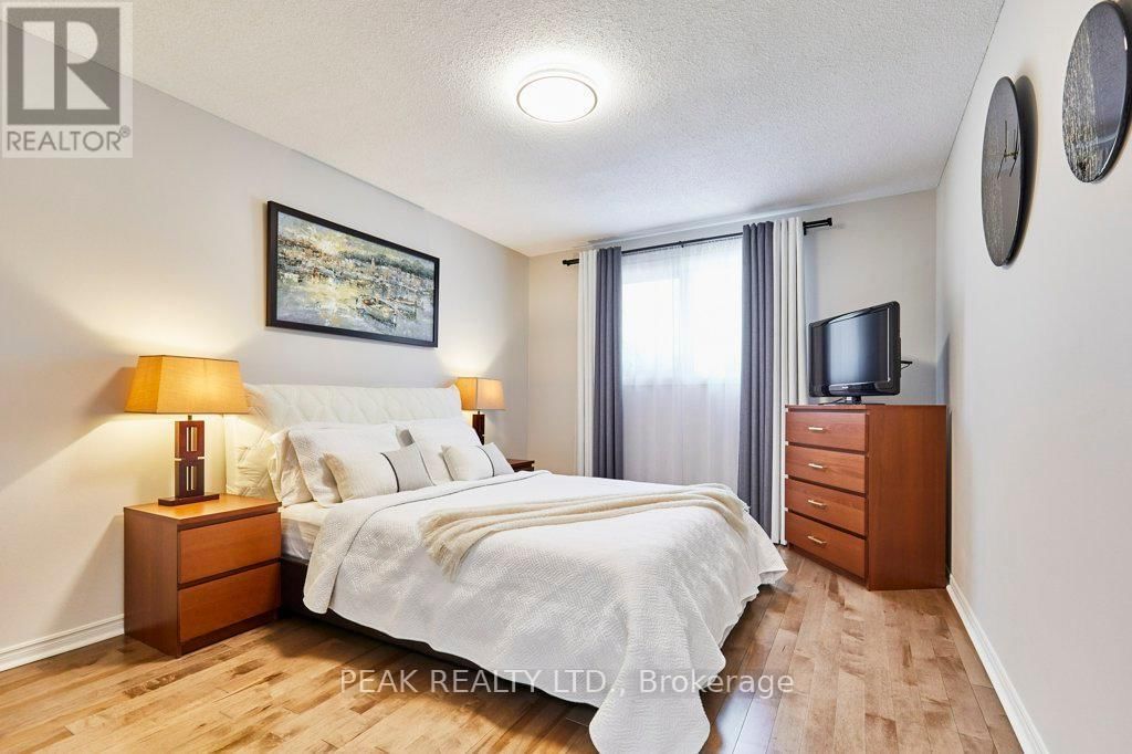 14 MANSFIELD CRESCENT Image 25