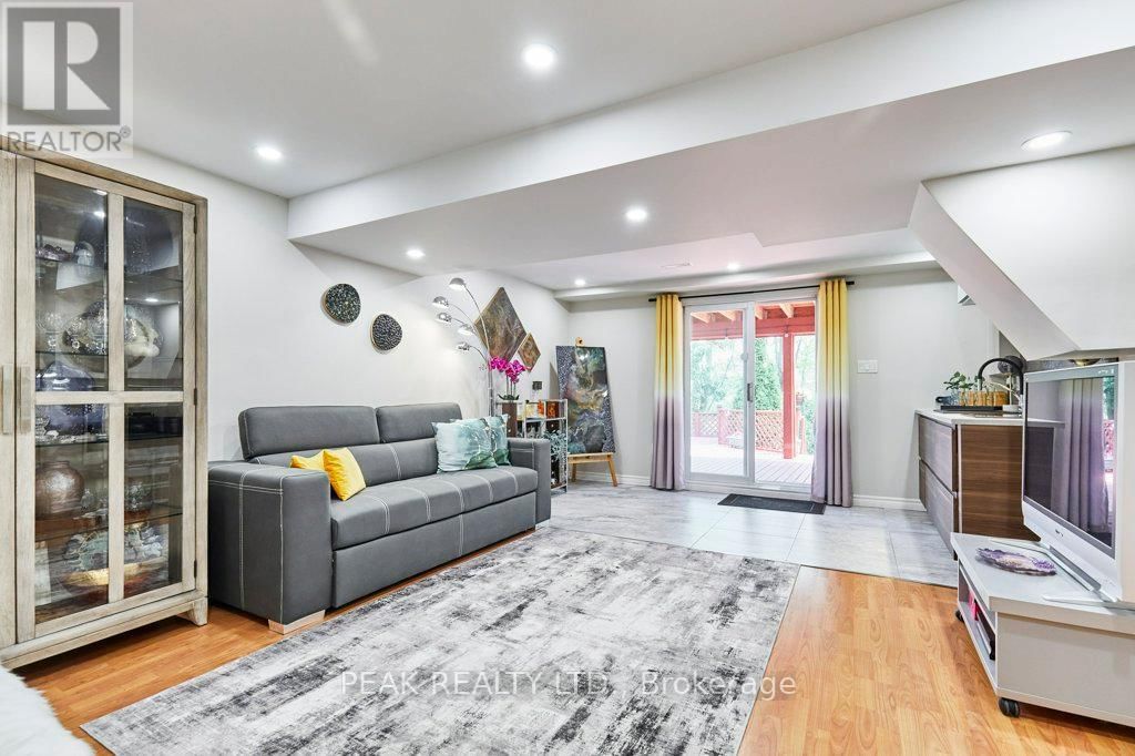 14 MANSFIELD CRESCENT Image 33