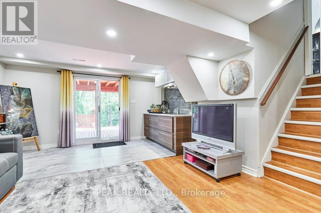14 MANSFIELD CRESCENT Image 35