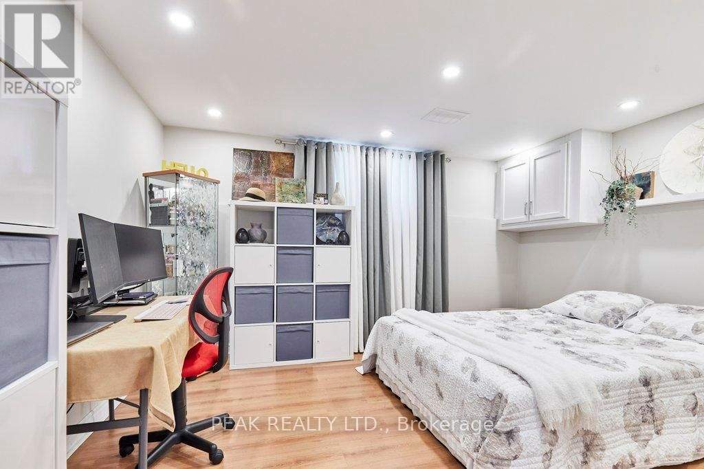14 MANSFIELD CRESCENT Image 36