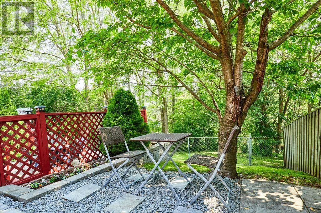 14 MANSFIELD CRESCENT Image 44
