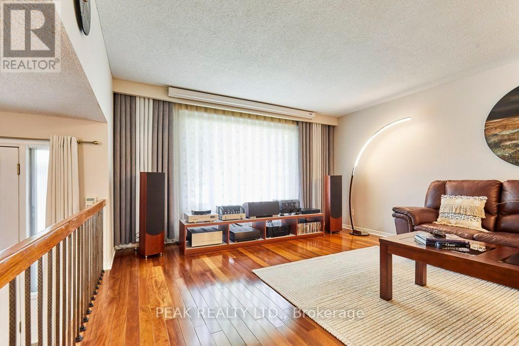 14 MANSFIELD CRESCENT Image 8