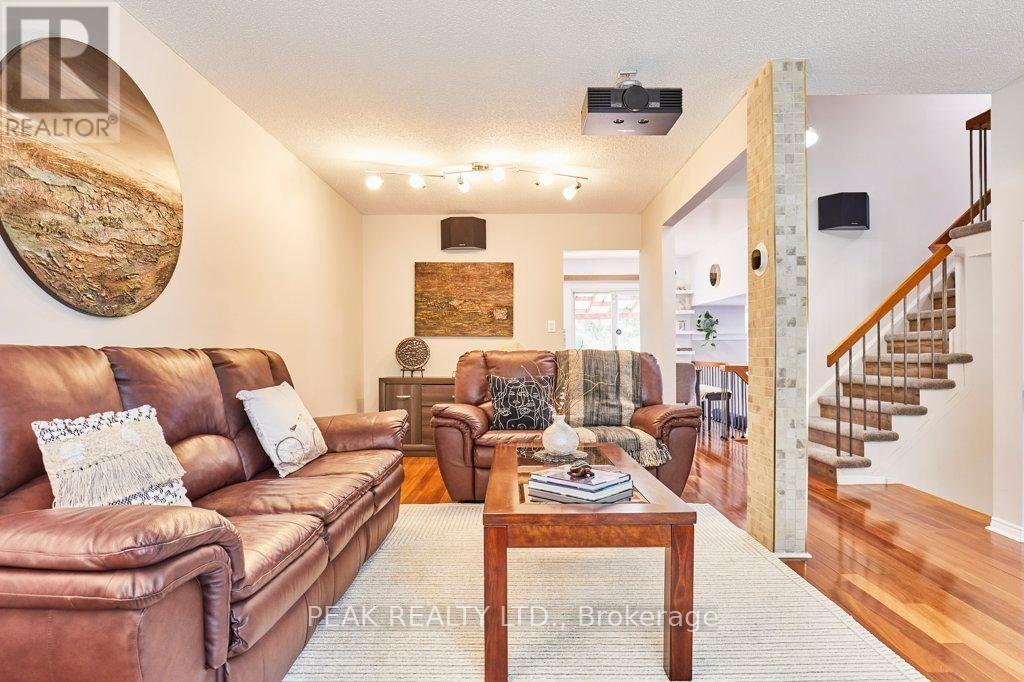 14 MANSFIELD CRESCENT Image 9