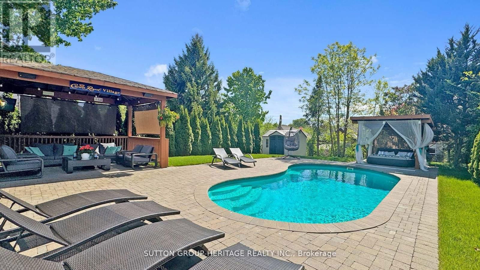 984 RAMBLEBERRY AVENUE Image 10