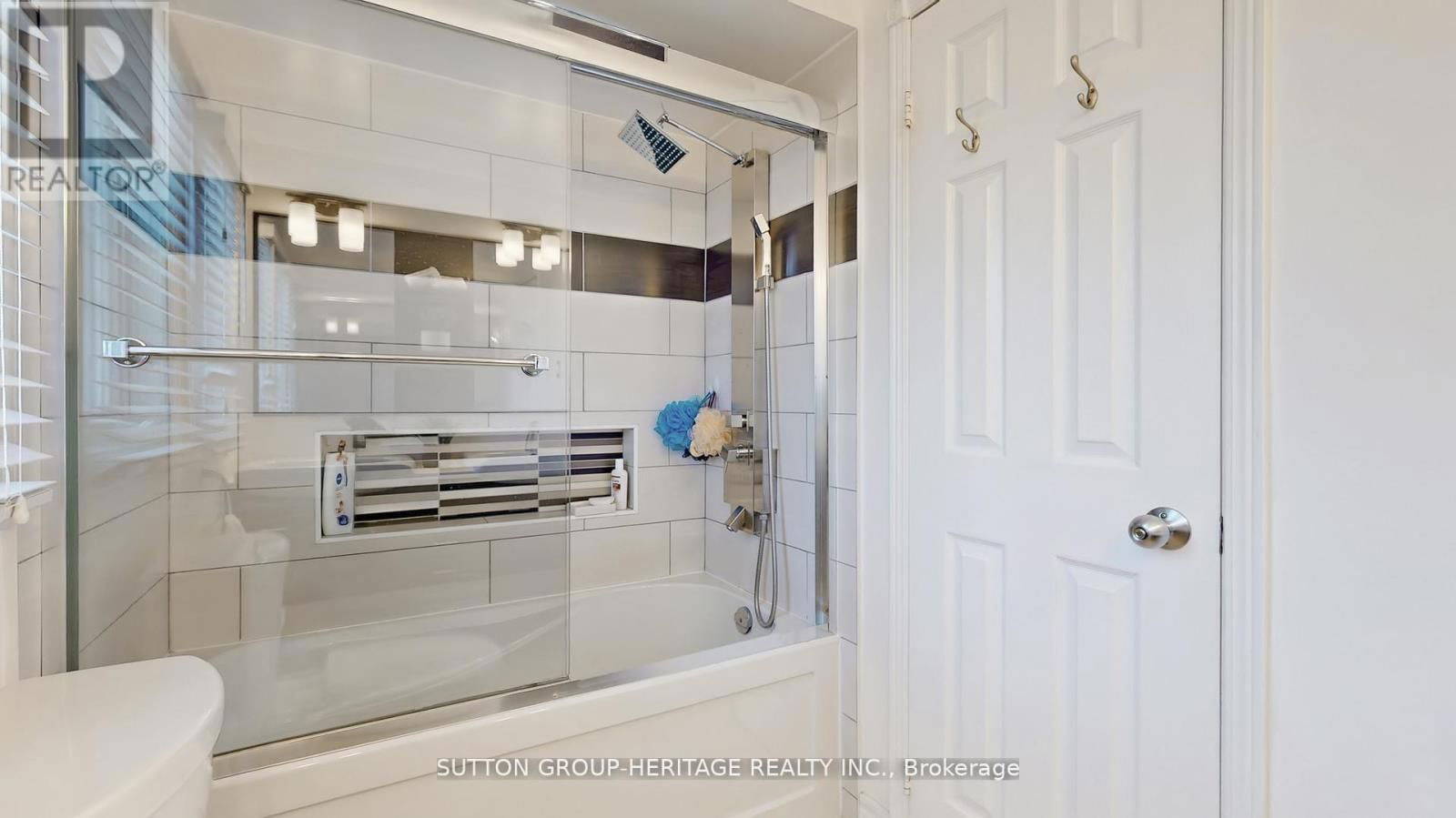984 RAMBLEBERRY AVENUE Image 36