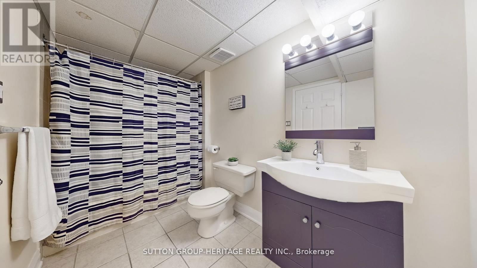984 RAMBLEBERRY AVENUE Image 43