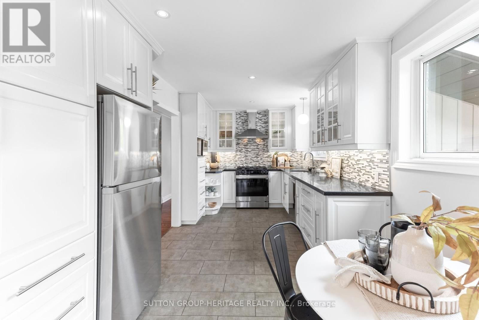 1406 COLMAR AVENUE Image 12