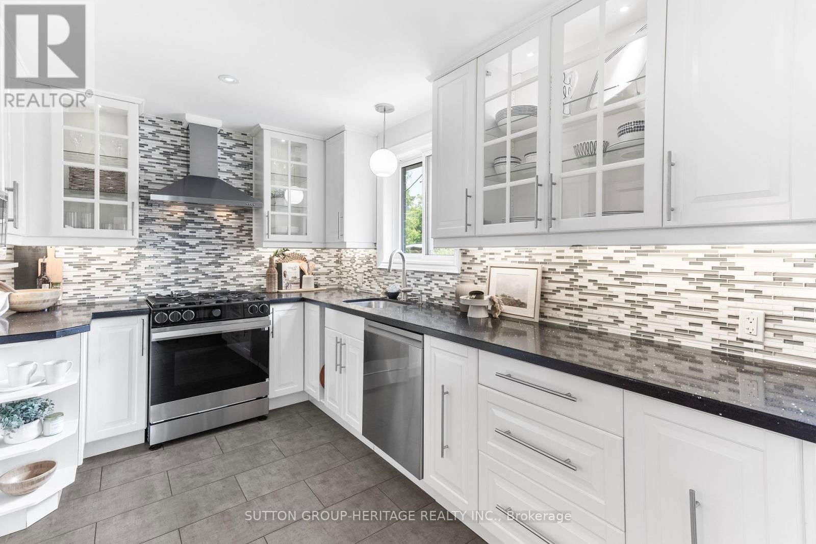 1406 COLMAR AVENUE Image 13