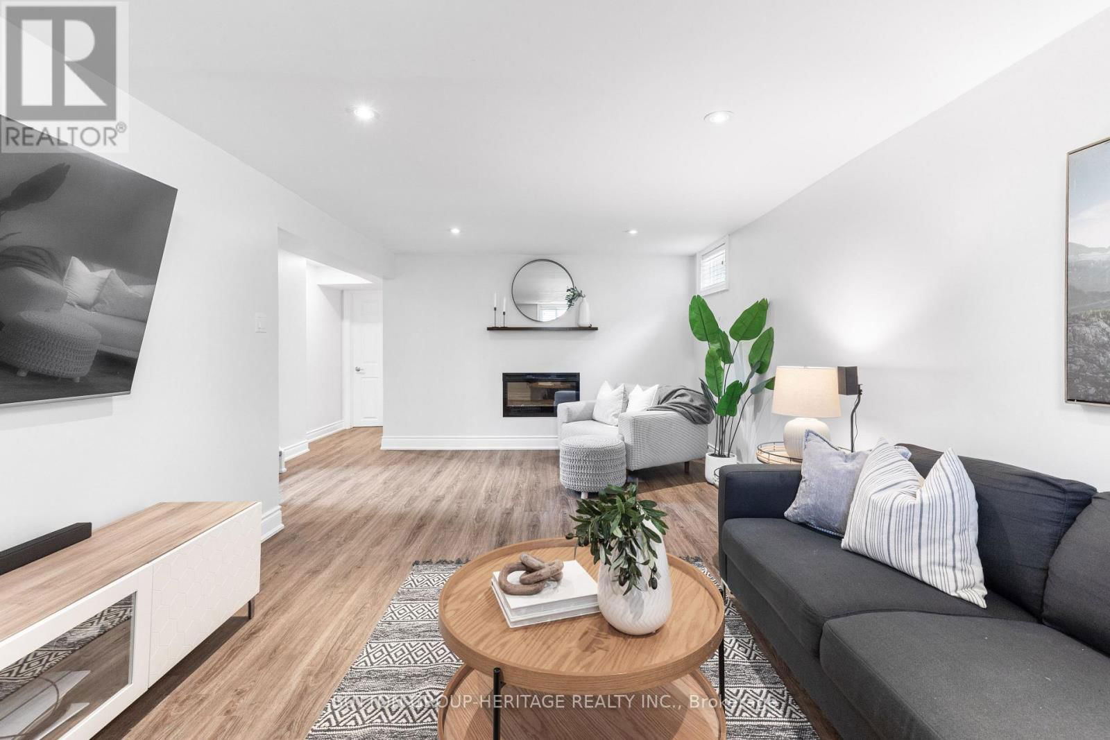 1406 COLMAR AVENUE Image 32