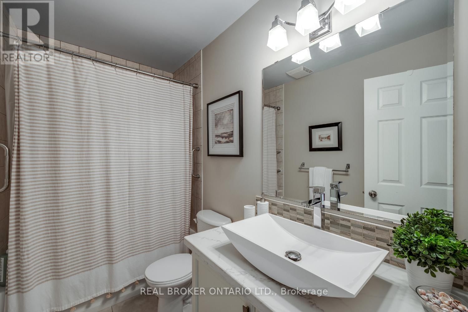 9 - 571 LONGWORTH AVENUE Image 19