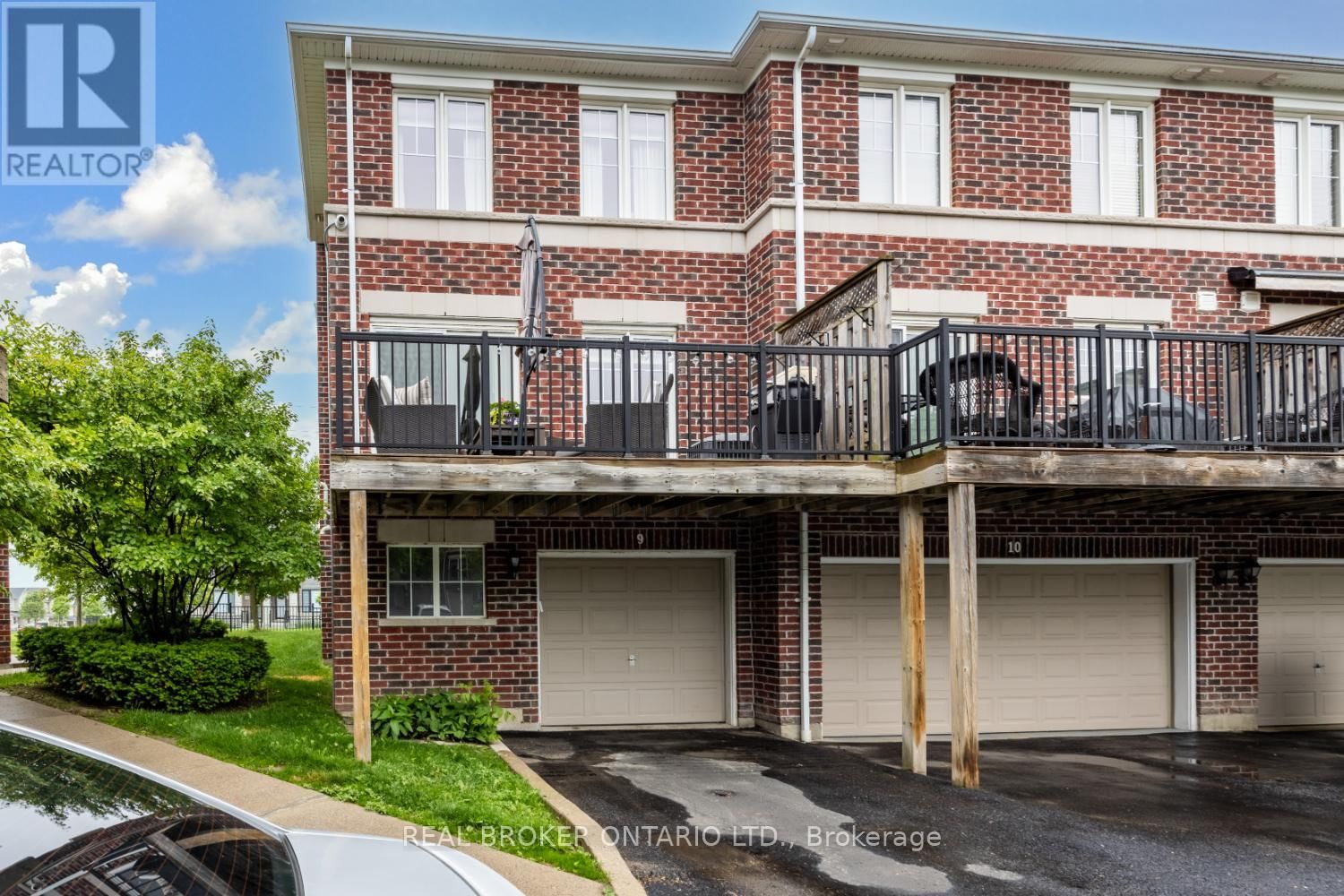 9 - 571 LONGWORTH AVENUE Image 24