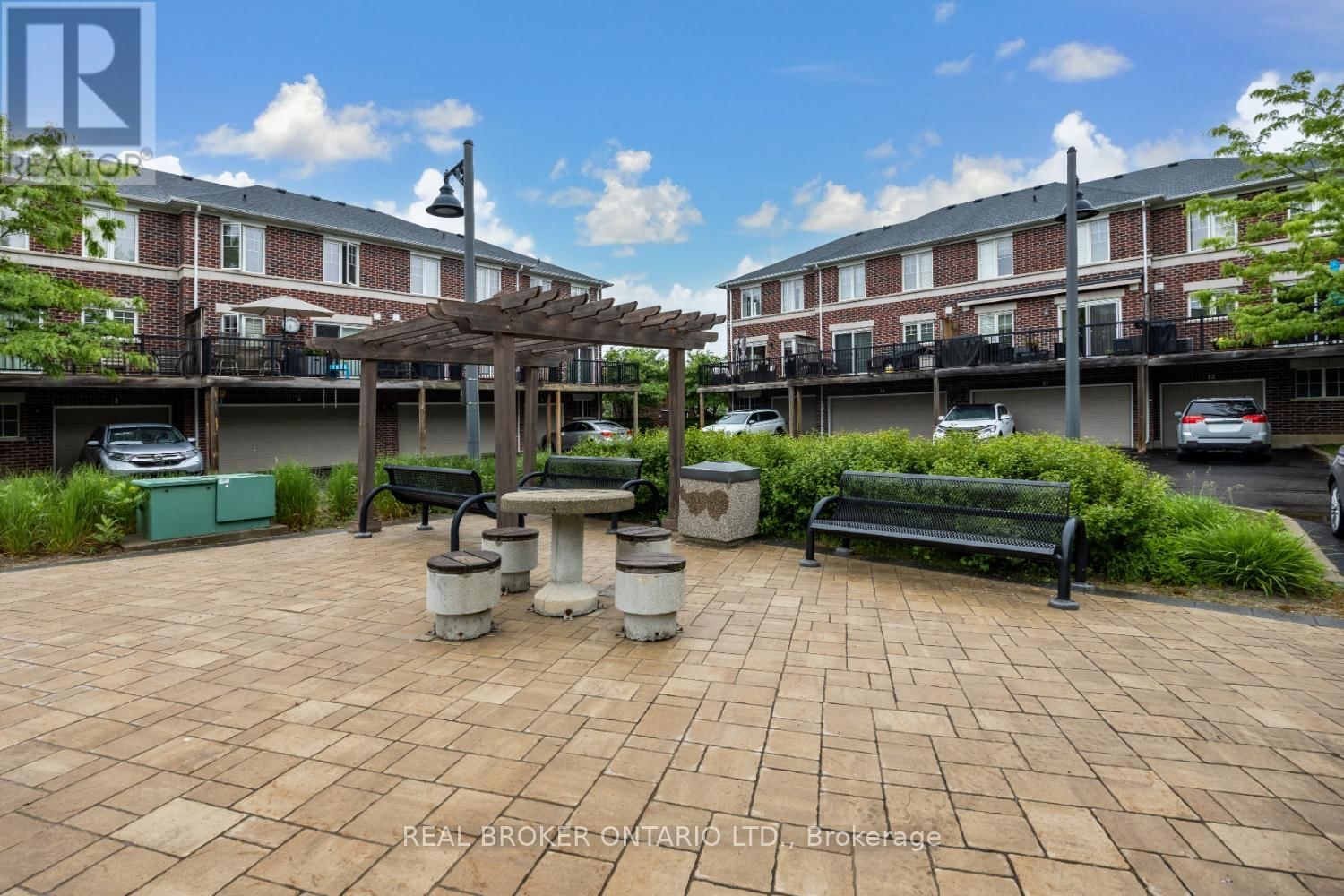 9 - 571 LONGWORTH AVENUE Image 27