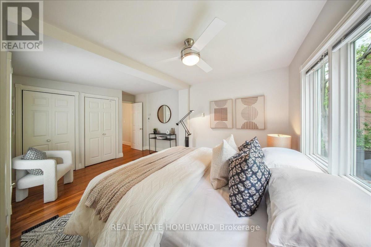 98 SPARKHALL AVENUE Image 17