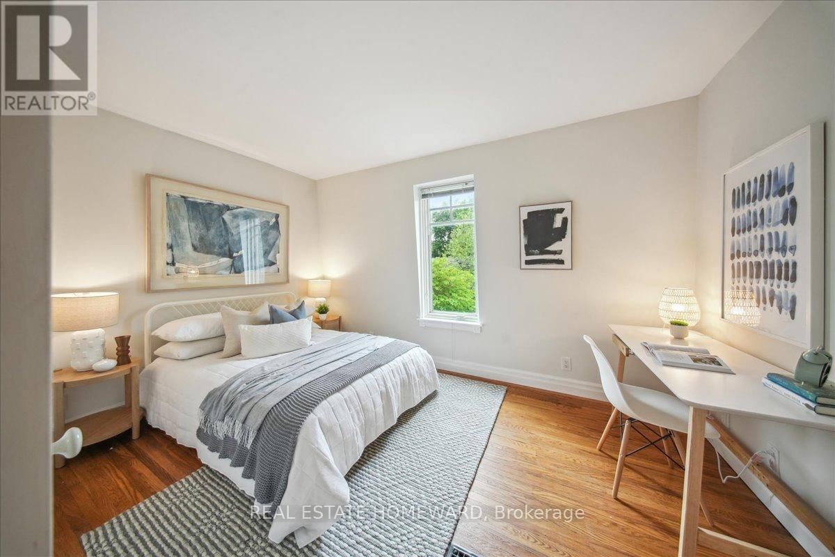 98 SPARKHALL AVENUE Image 23