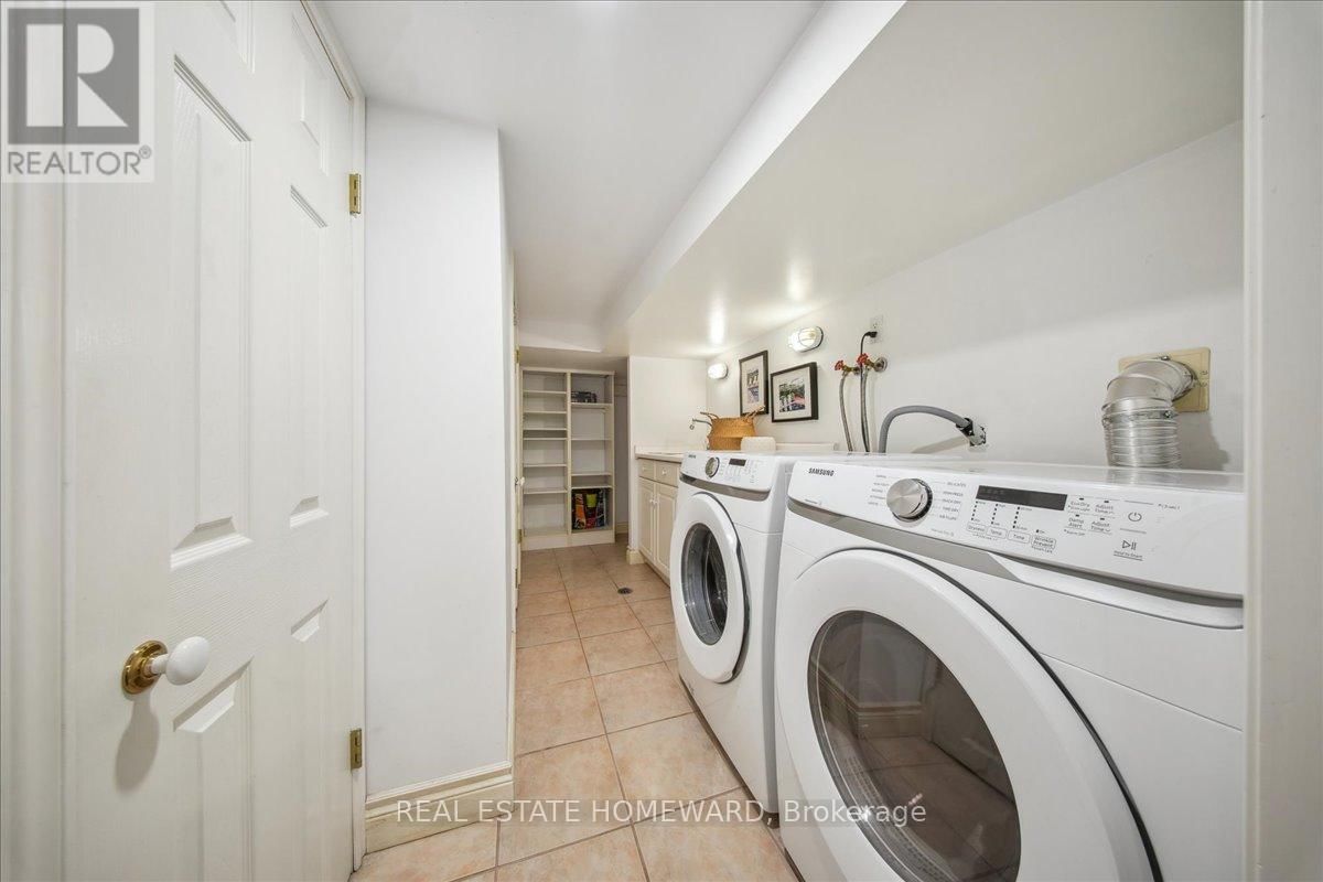98 SPARKHALL AVENUE Image 27