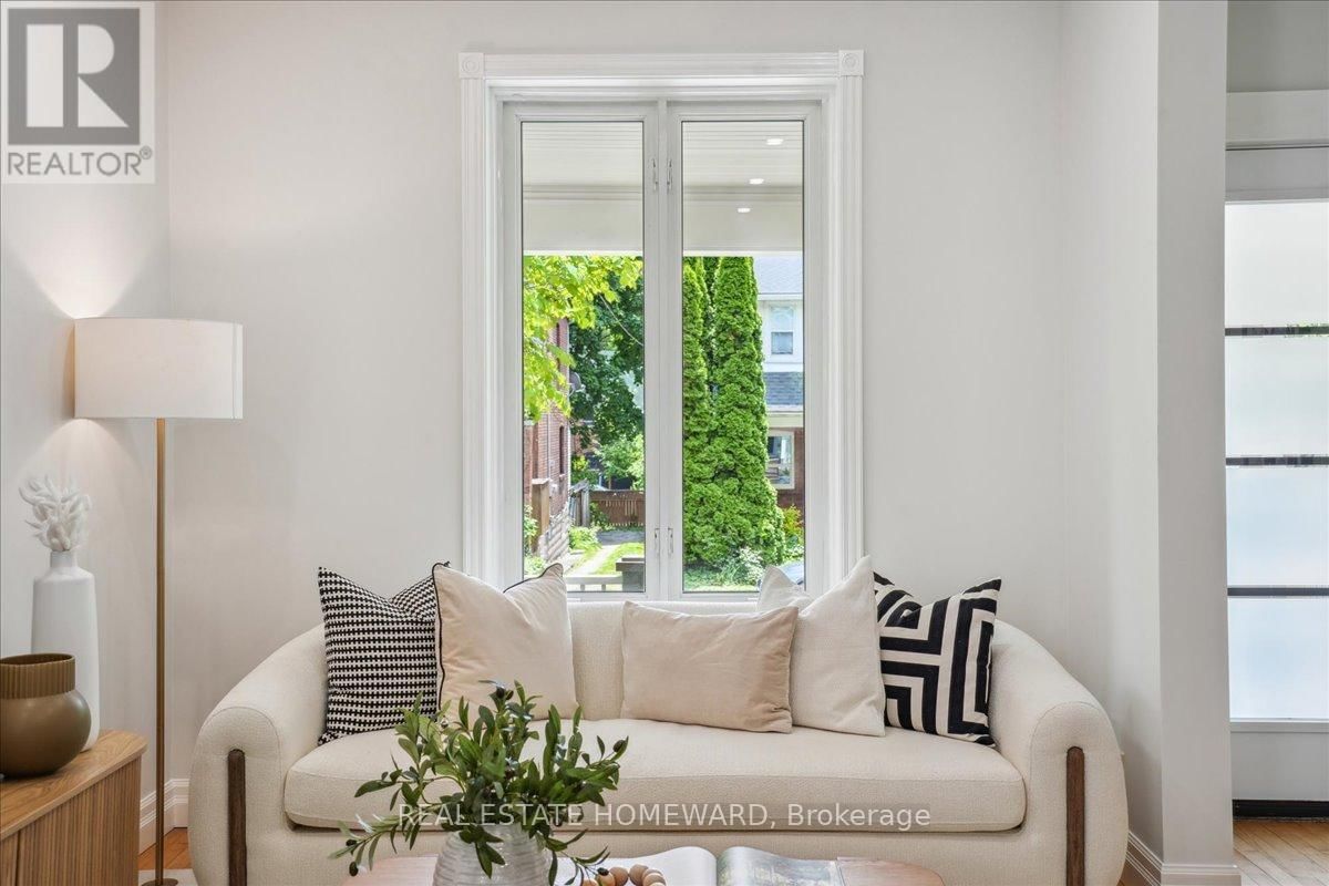 98 SPARKHALL AVENUE Image 6