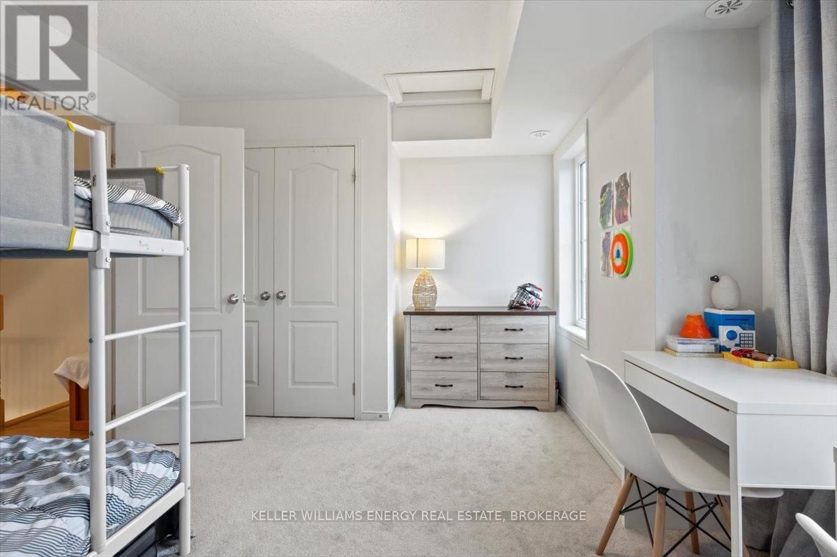 2372 CHEVRON PRINCE PATH Image 15
