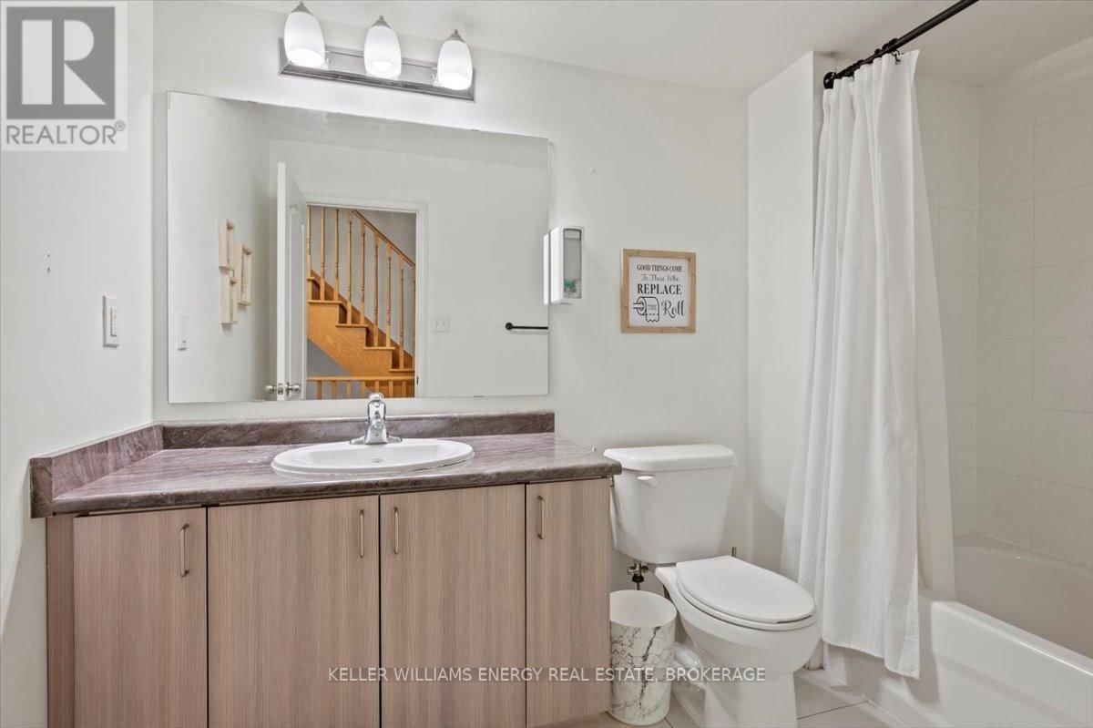 2372 CHEVRON PRINCE PATH Image 16