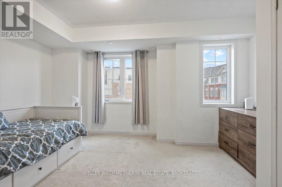 2372 CHEVRON PRINCE PATH Image 17