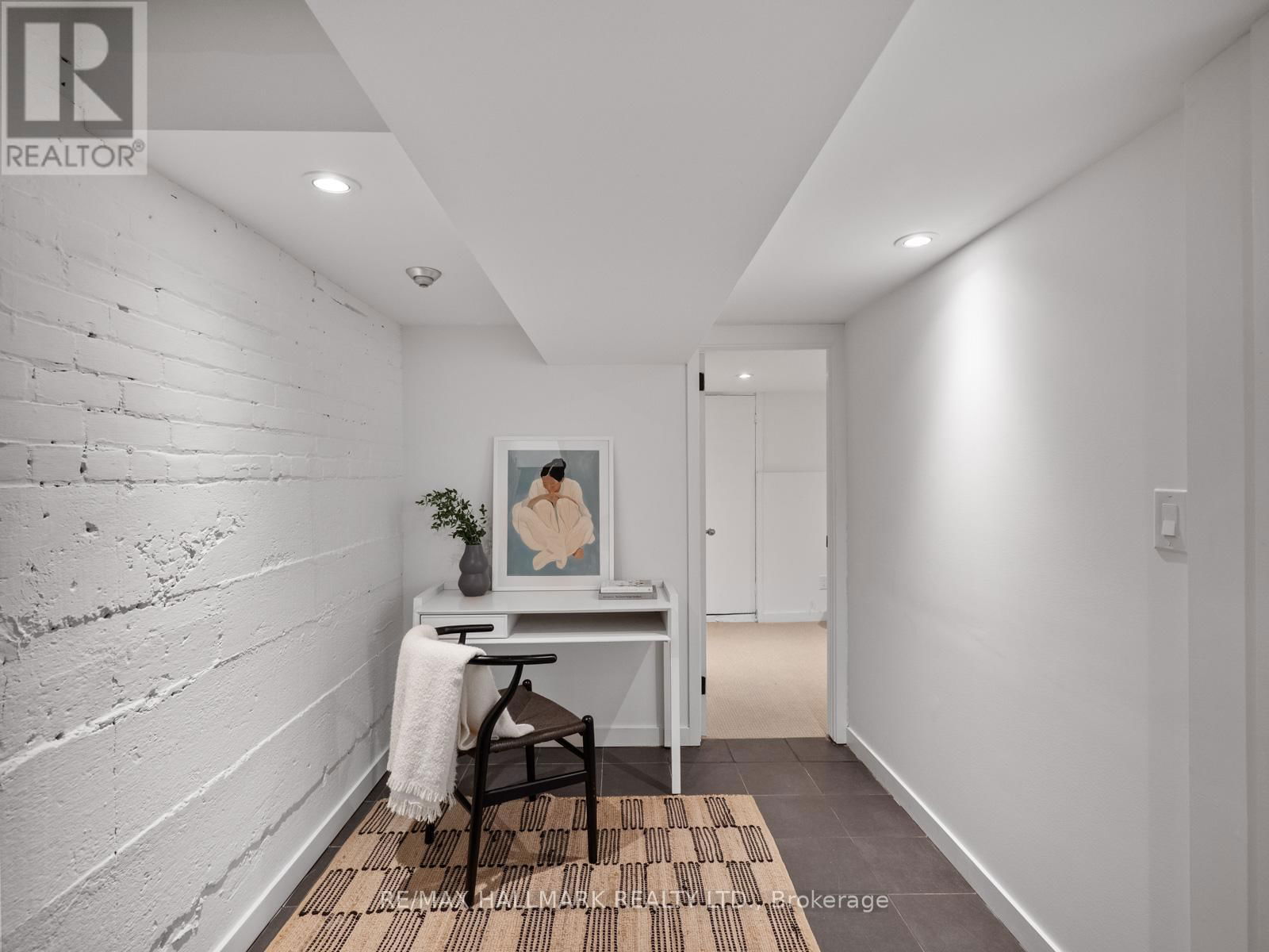 275 WITHROW AVENUE Image 31